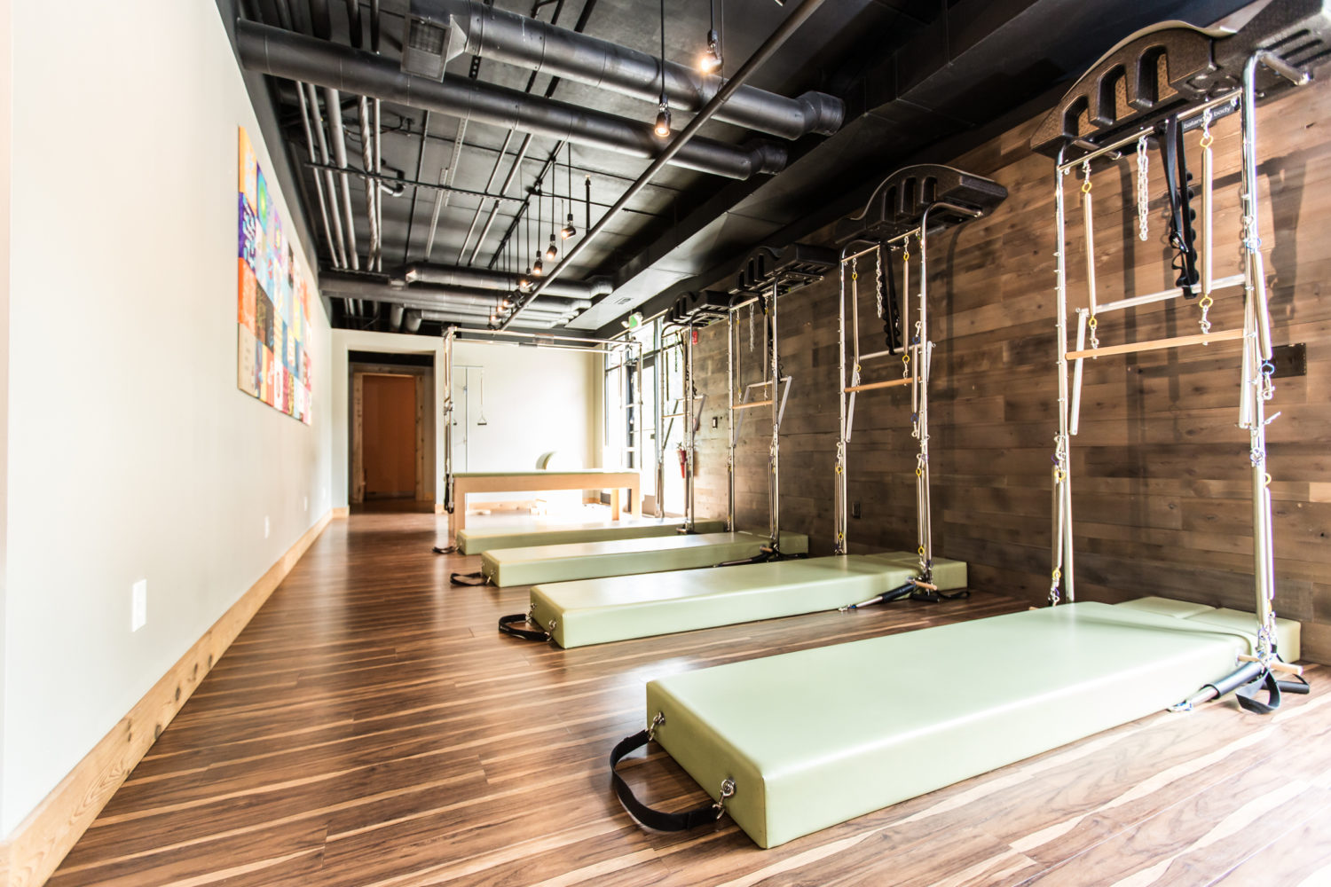 Pilatesbarre44 THE PILATES BARRE STUDIO